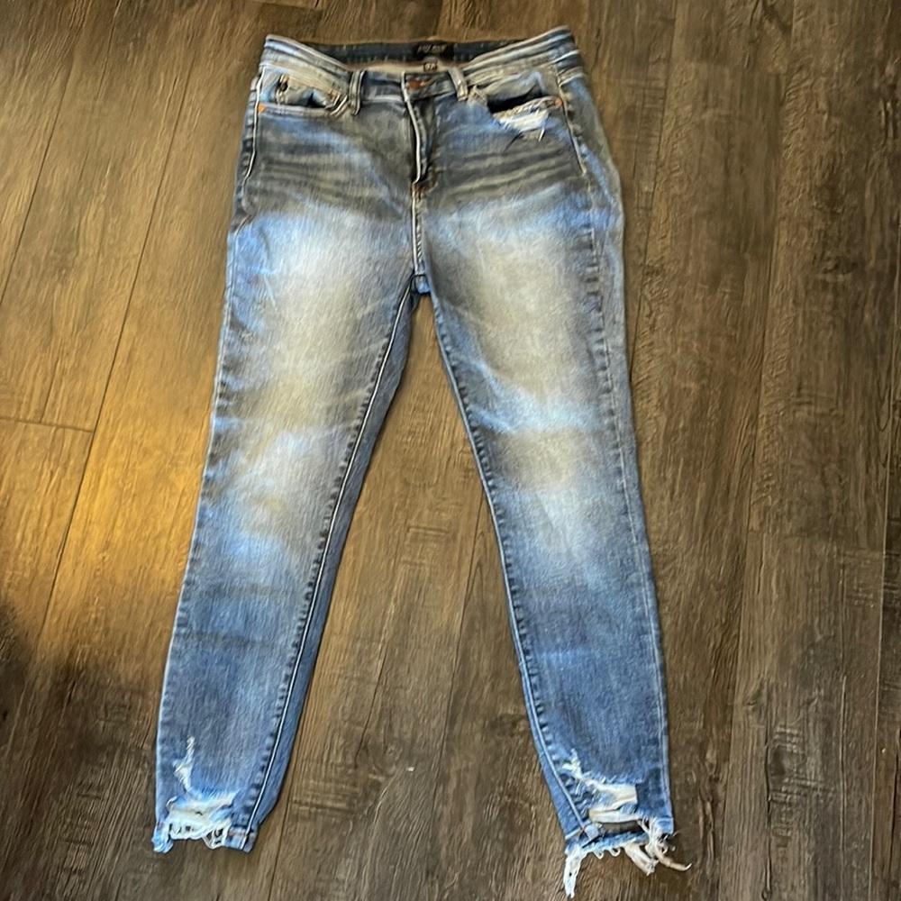 Size 13/31skinny fit Judy blue distressed denim